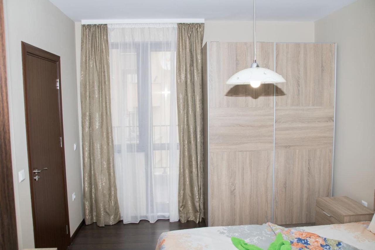 Sunshine Apartment Varna Esterno foto